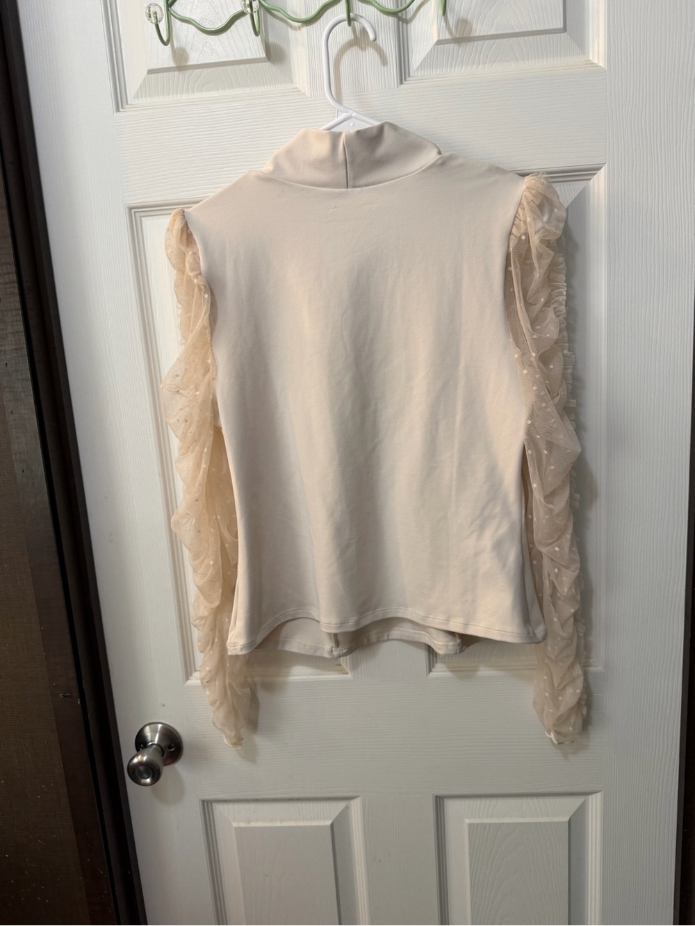 Free People Intimately Ivory Ruffle Sheer Ruched Tulle Sleeve V Neck Top Size L - Picture 4 of 7
